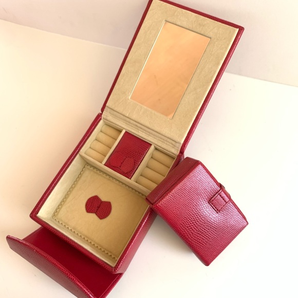 Wolf Vintage Jewelry Case Red Leather. With Box. & Removable Mini Case. Unused - Picture 6 of 9